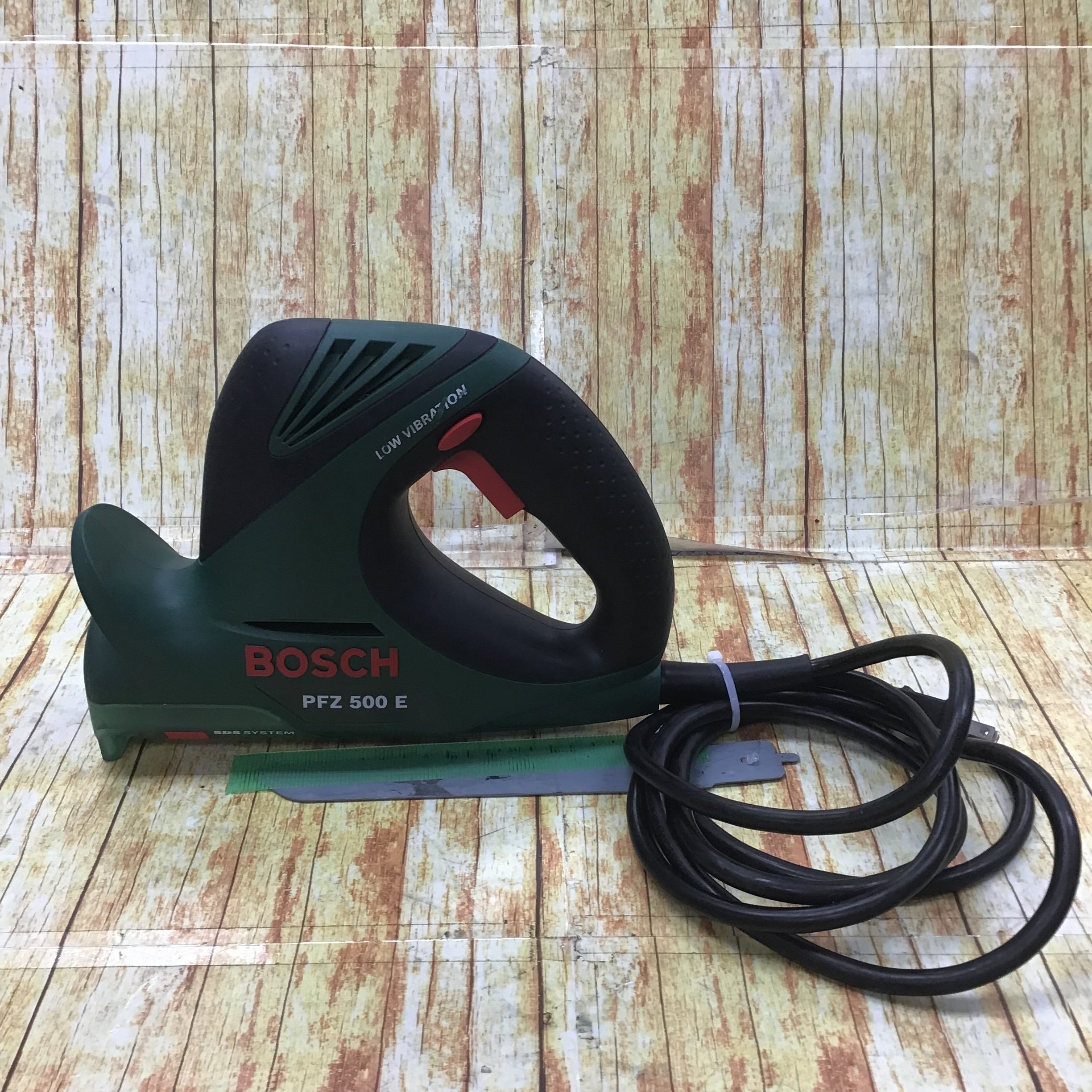 BOSCH 電気のこぎり PFZ500E