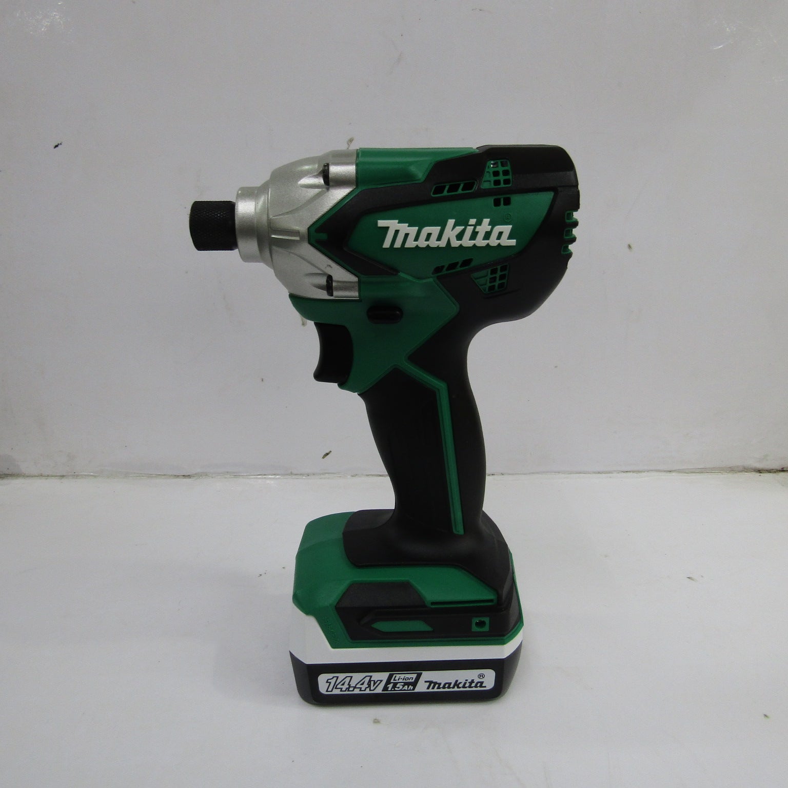 ☆マキタ(makita) コードレスインパクトドライバー MTD001DSX【町田店