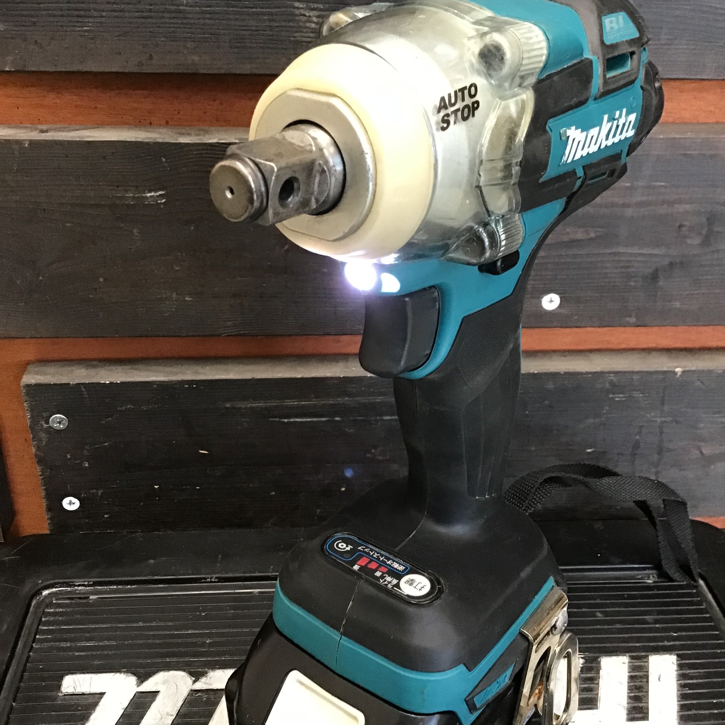 ☆マキタ(makita) コードレスインパクトレンチ TW285DRGX【鴻巣店