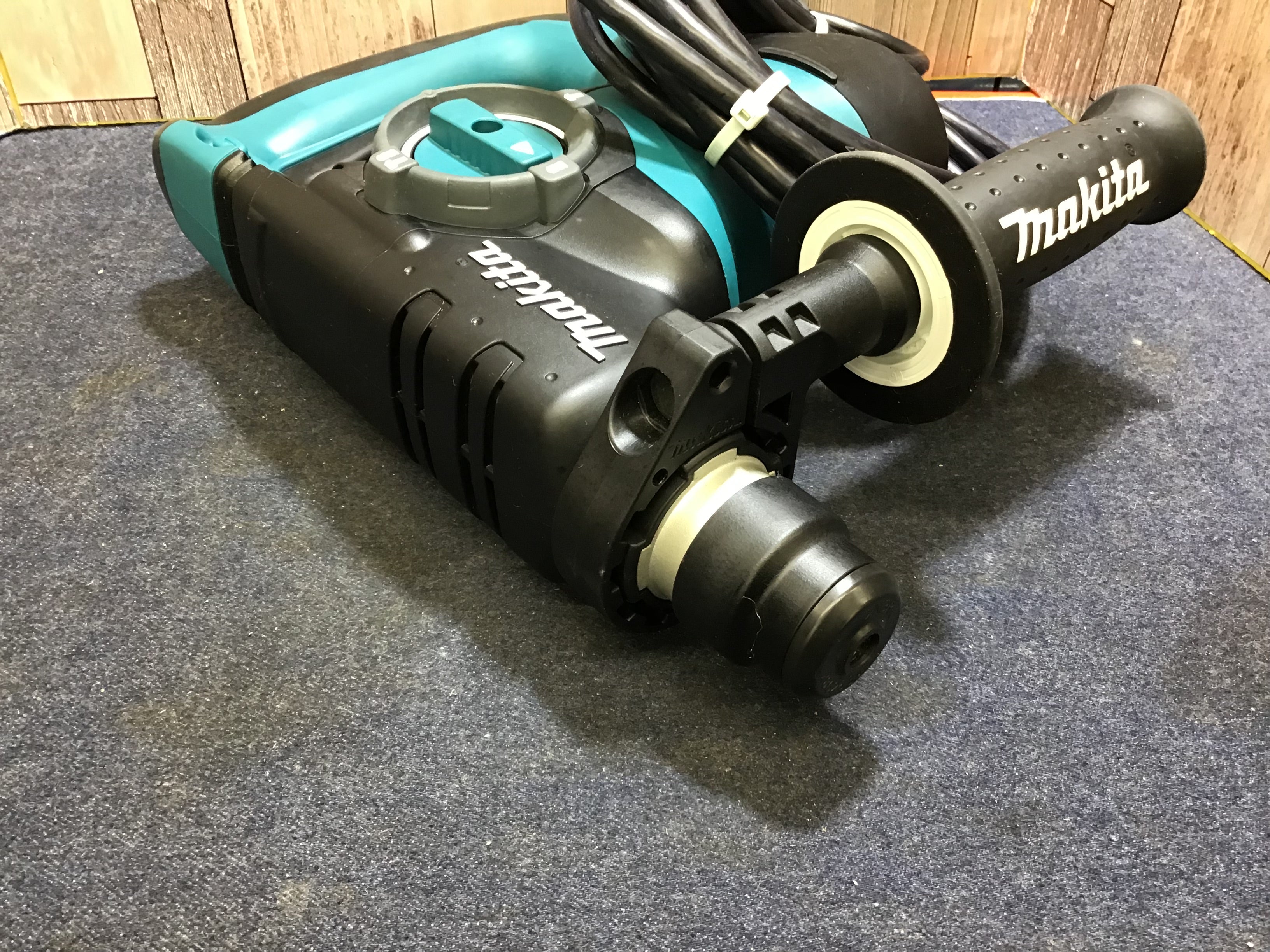 ☆マキタ(makita) ハンマドリル HR2811F【八潮店】 | アクトツール