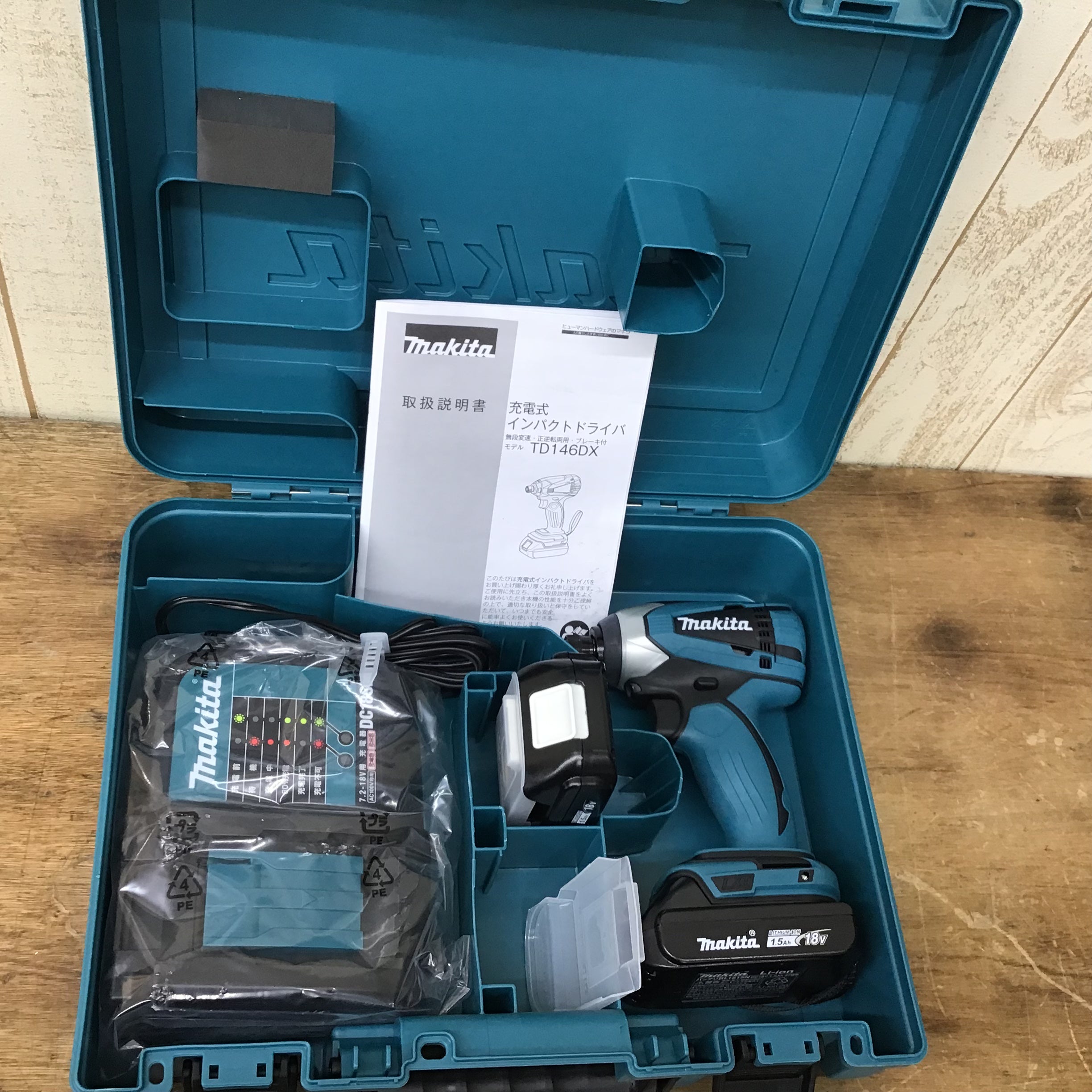 〇makita/マキタ 充電式インパクトドライバ TD146DSHX【柏店