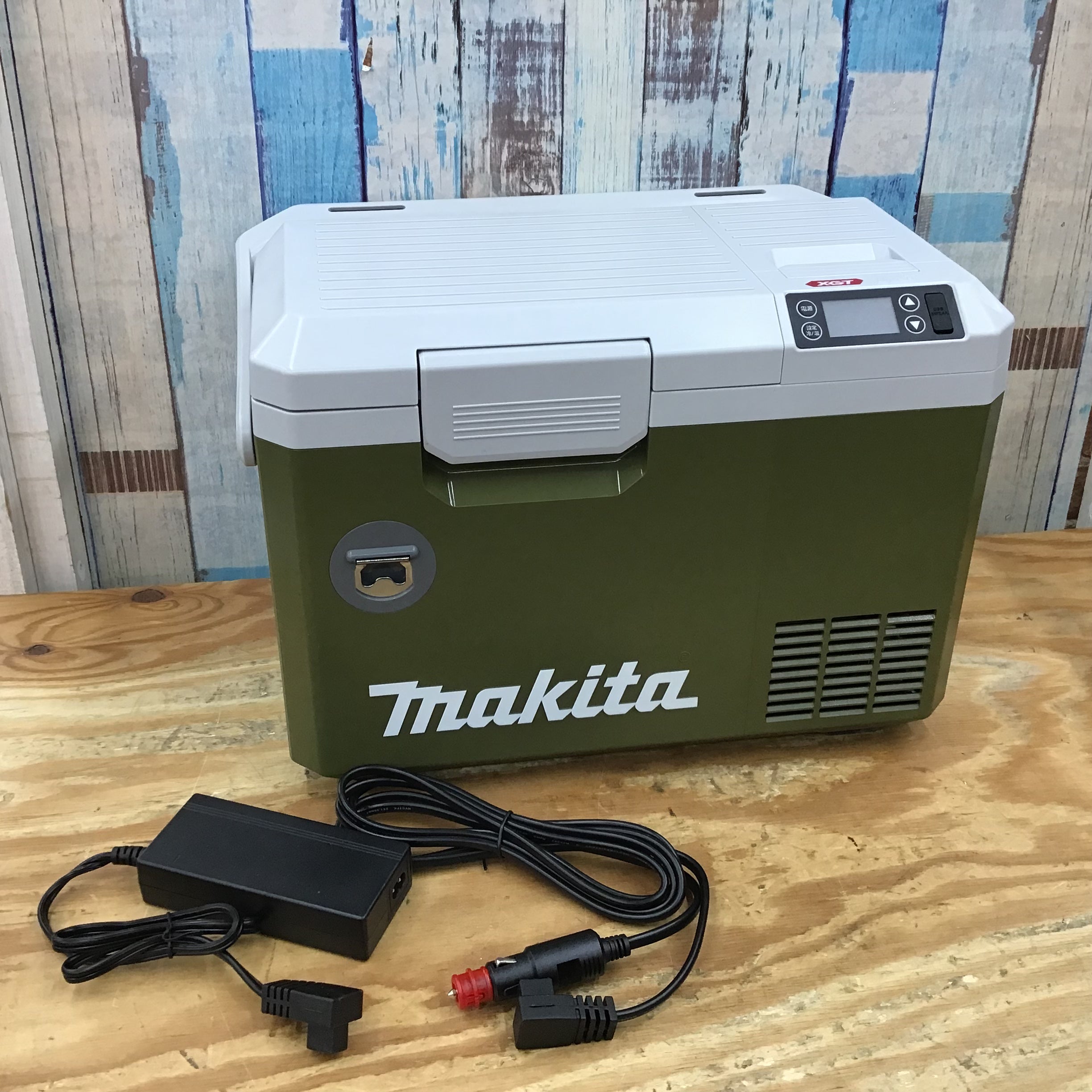 人気激安 マキタ makita 冷温庫 CW003GZO developpementinformatique.fr