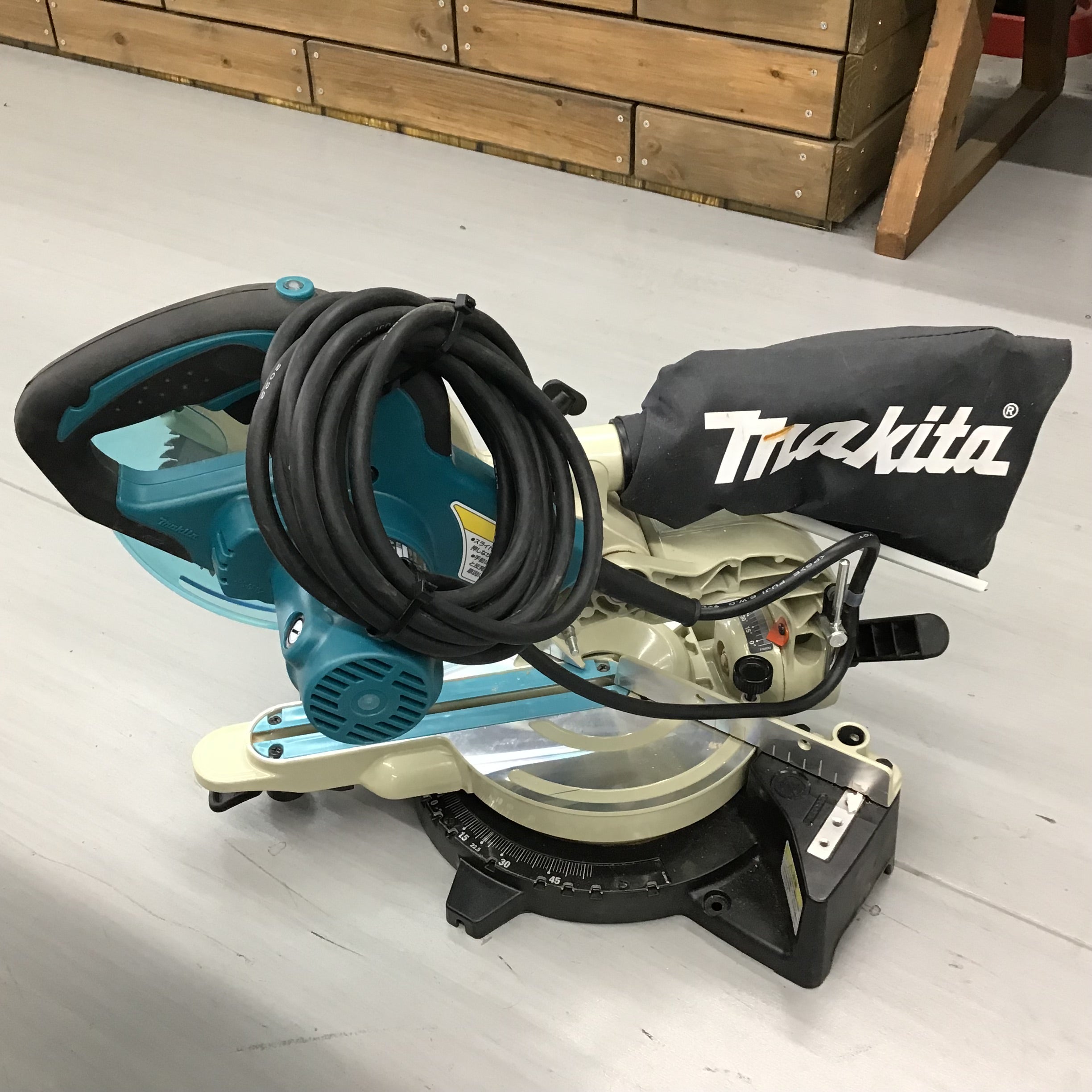 ☆マキタ(makita) スライドマルノコ 165mm LS0611【戸田店】 | アクト