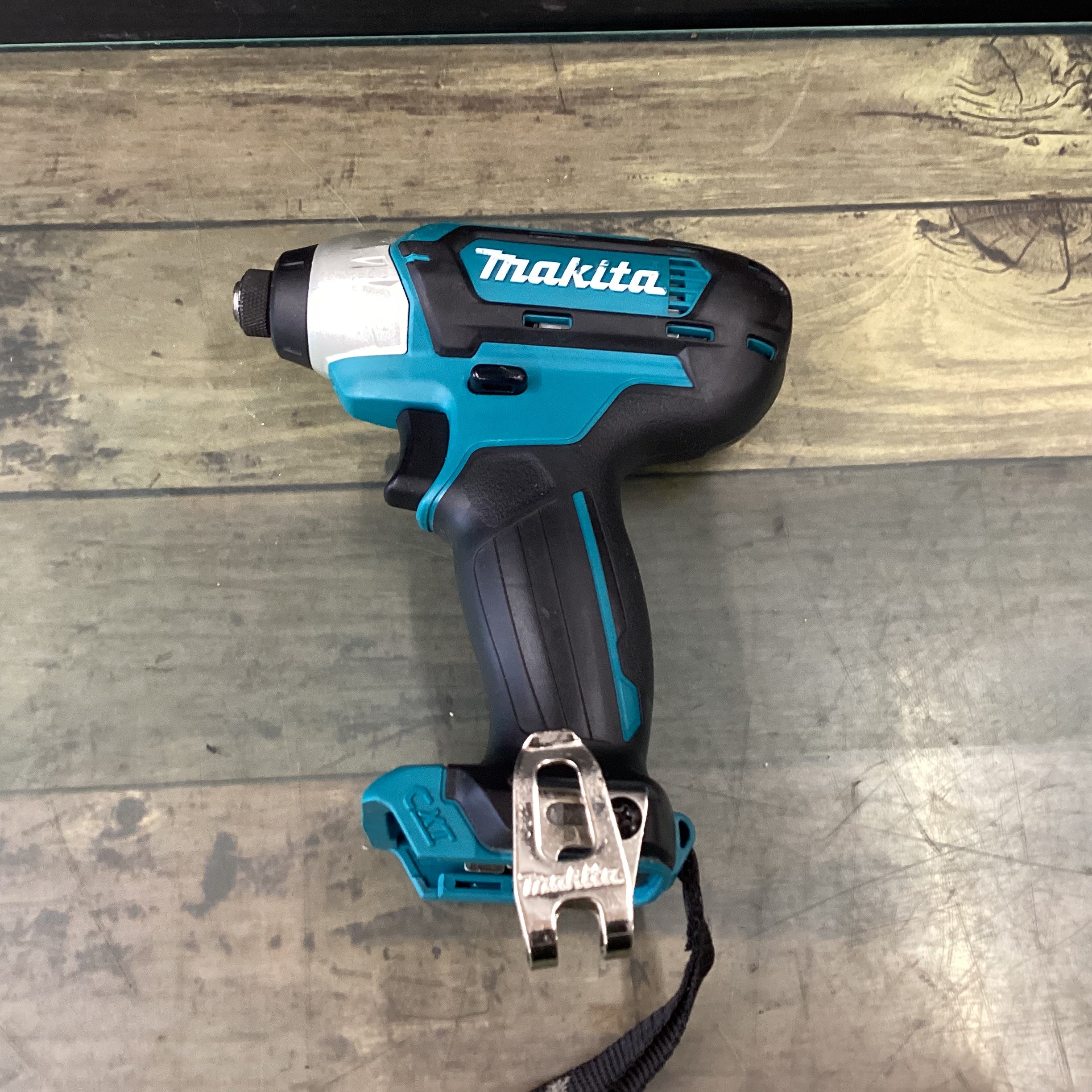 ☆マキタ(makita) コードレスインパクトドライバー TD110DSHX 【東大和