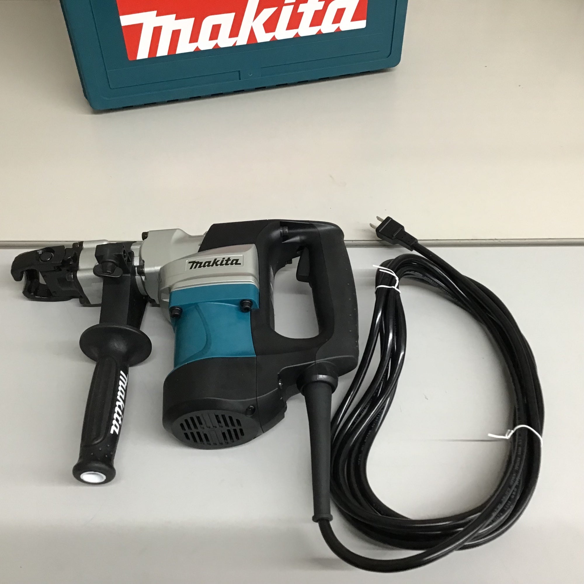 中古品】【美品】☆送料無料☆マキタ makita 35mm ハンマドリル HR3530