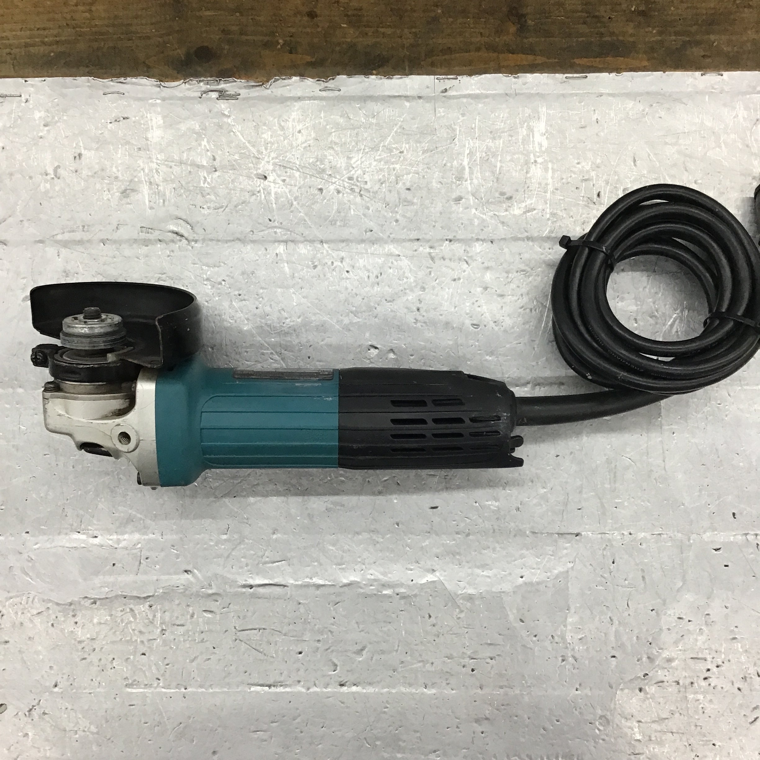 ☆マキタ(makita) 100mmディスクグラインダ GA4033【所沢店】 | アクト