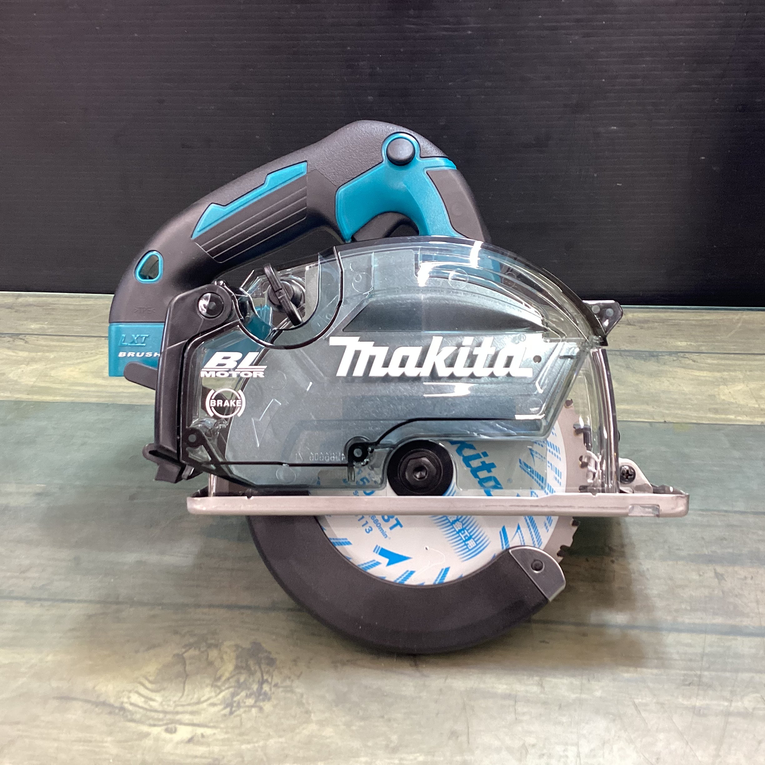 〇マキタ(makita) 150mm充電式チップソーカッタ CS553DZS 18V 本体のみ