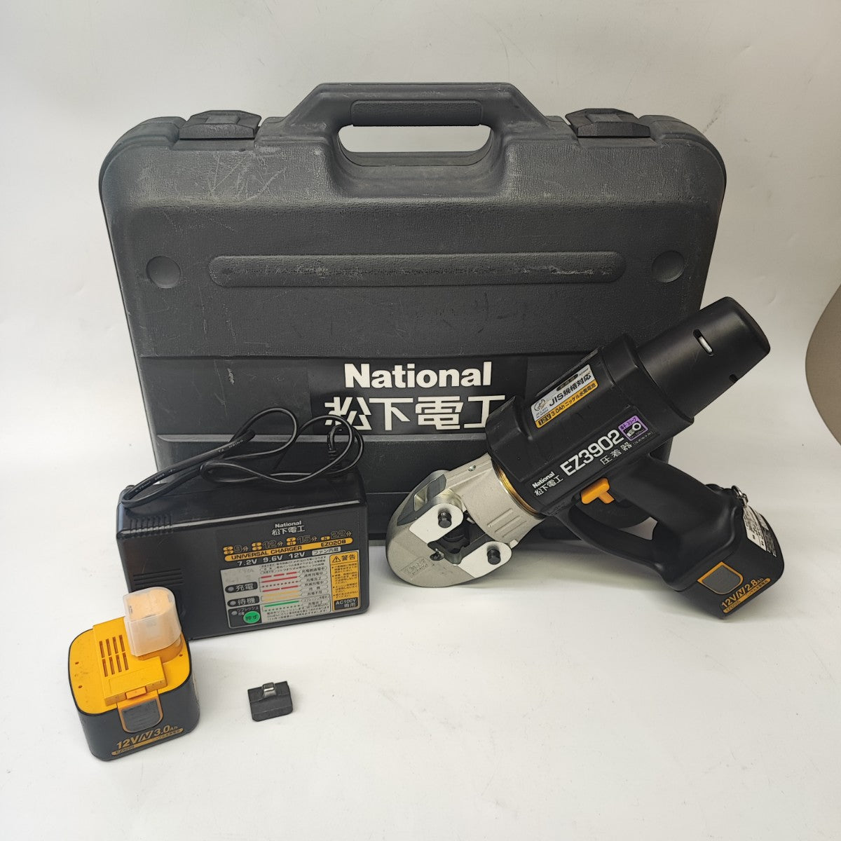 EZ3902コードレス圧着工具 - 工具/メンテナンス
