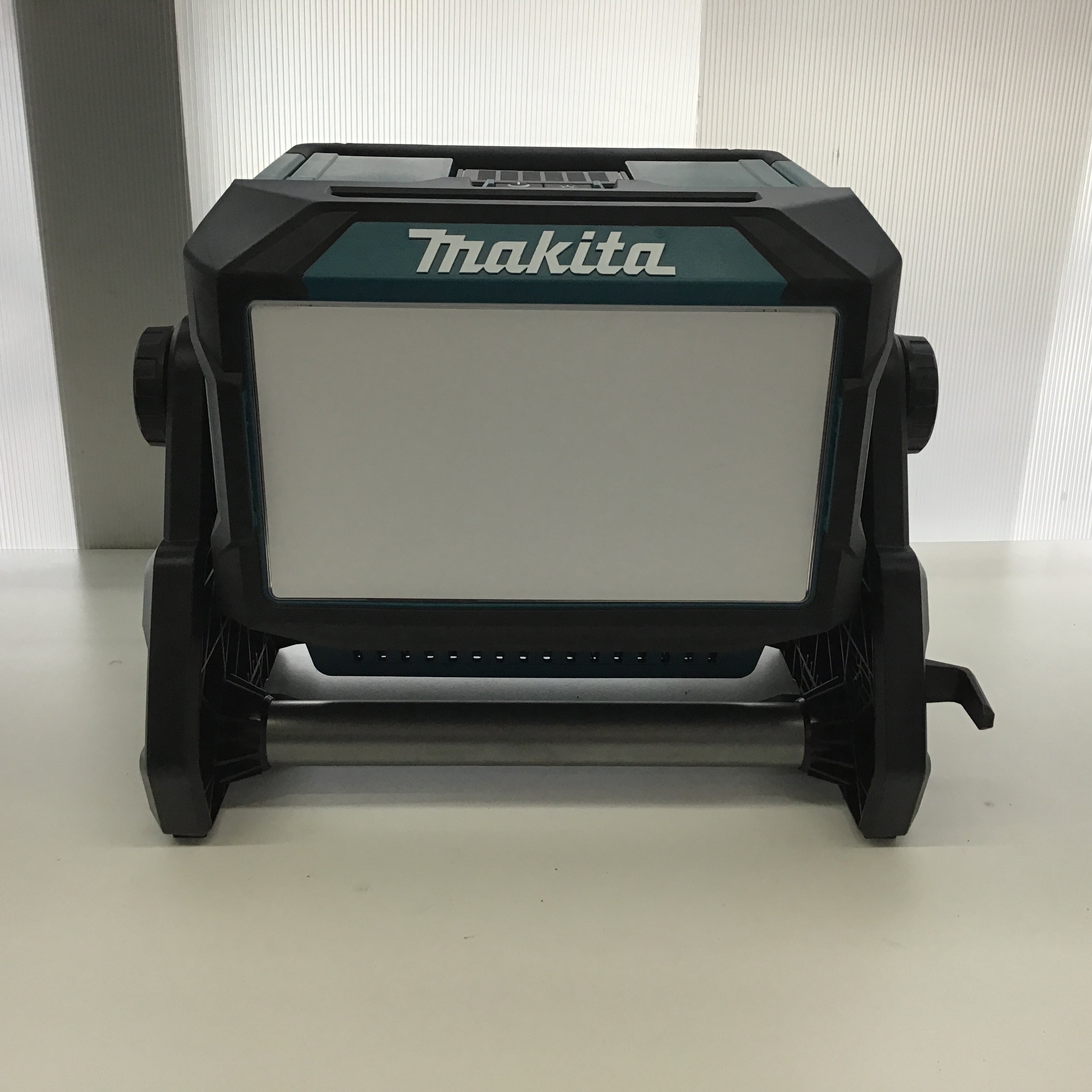 ☆マキタ(makita) コードレススタンドライト ML008G【所沢店