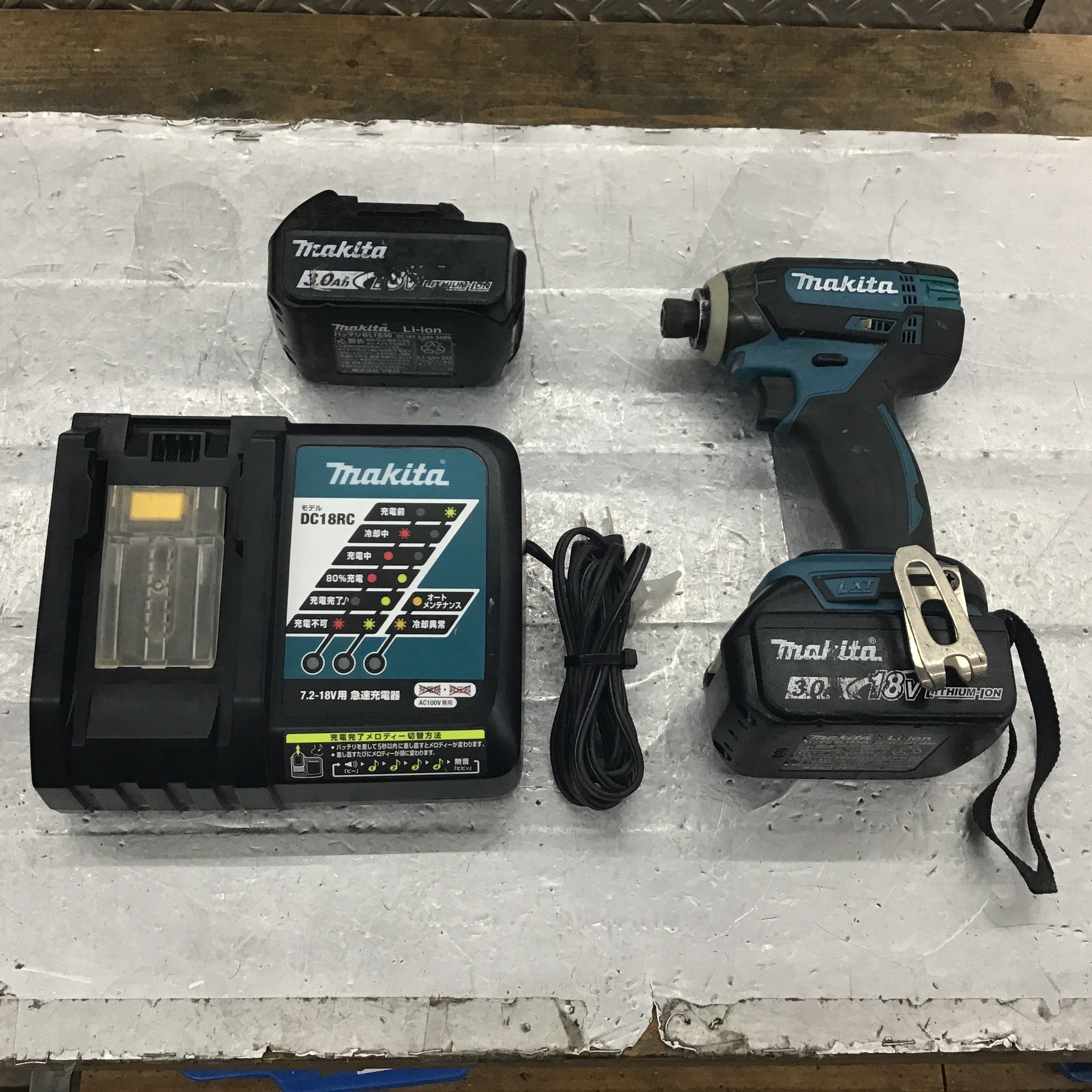 ☆マキタ(makita) コードレスインパクトドライバー TD149DRFX【所沢店